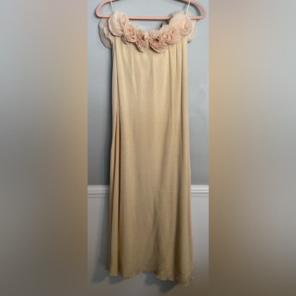 Zara Cream Strapless Dress with Floral Accents - Picture 4 of 7
